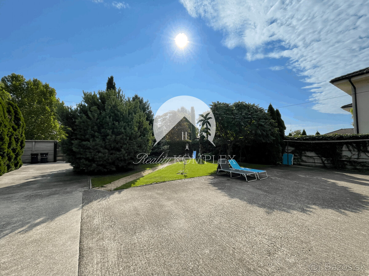 Reality KOMPLEX s.r.o. Vám ponúka apartmánový dom vo Veľkom - 17