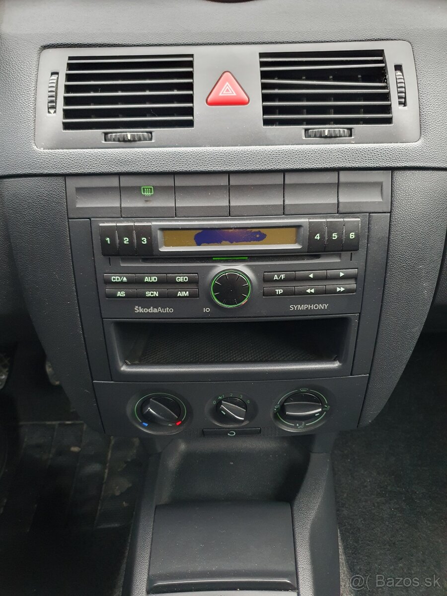 Škoda Fabia Sedan 1.2 - 47 KW - M5 - 17