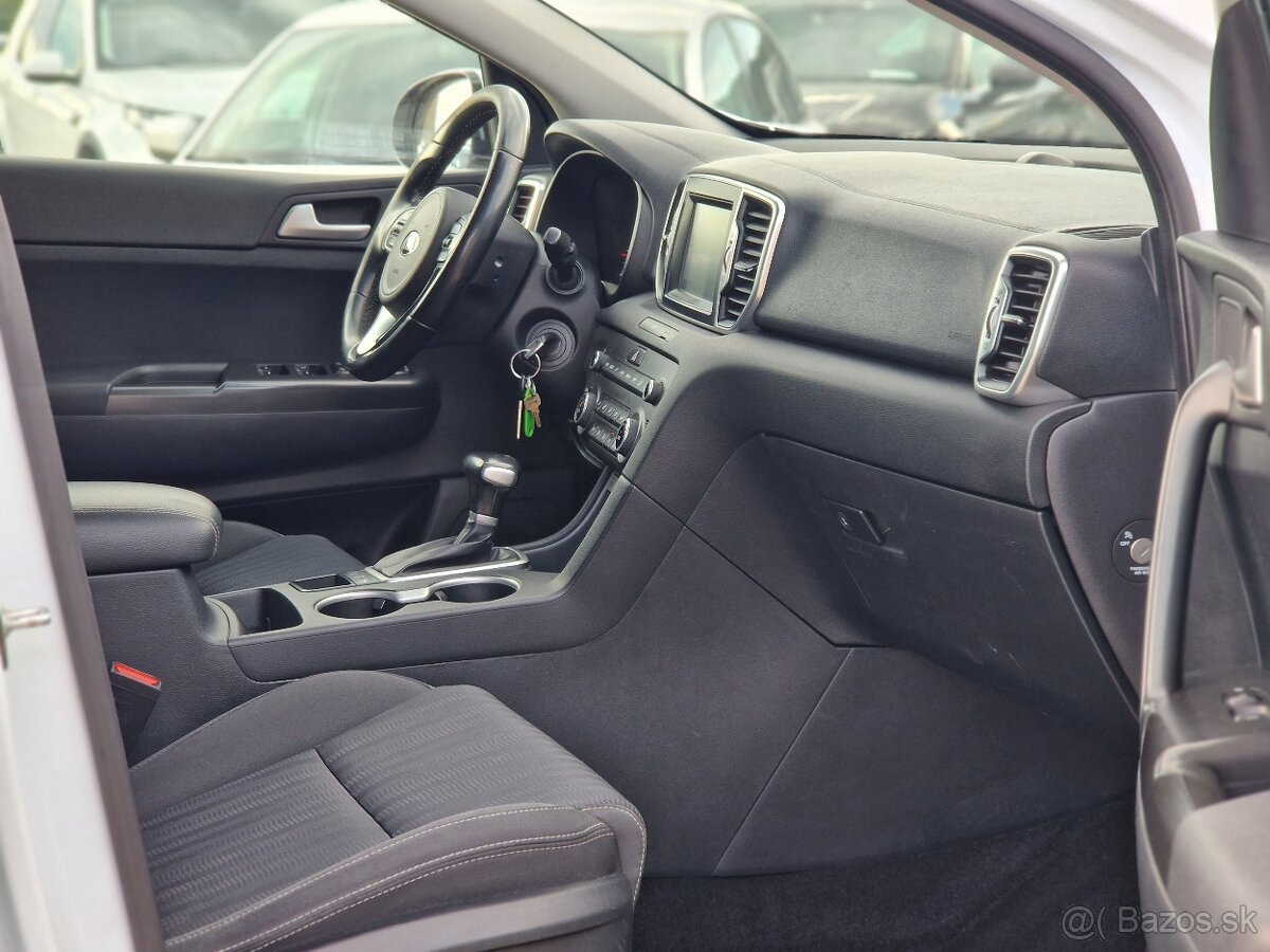 Kia Sportage 2.0 CRDi 4WD AT Gold Odpočet DPH - 17