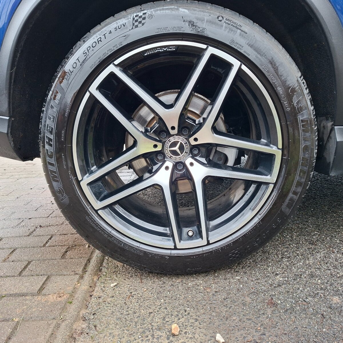 Mercedes-Benz GLE SUV 350d 4MATIC A/T - 17