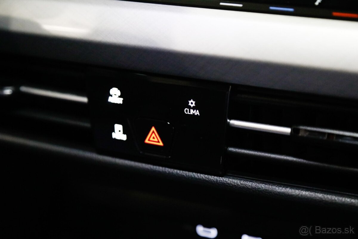 Volkswagen Golf 8 Variant 2.0 TDI DSG automat - 17