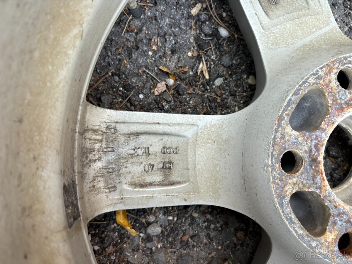 ALU disky + Zimné pneu na Hyundai 5x114,3 R17 - 17