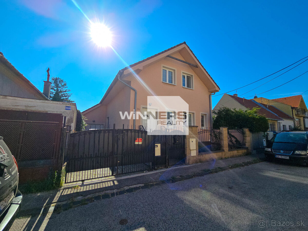 Ponúkame Vám na predaj rodinný dom, ponúkajúci komfortné býv - 17