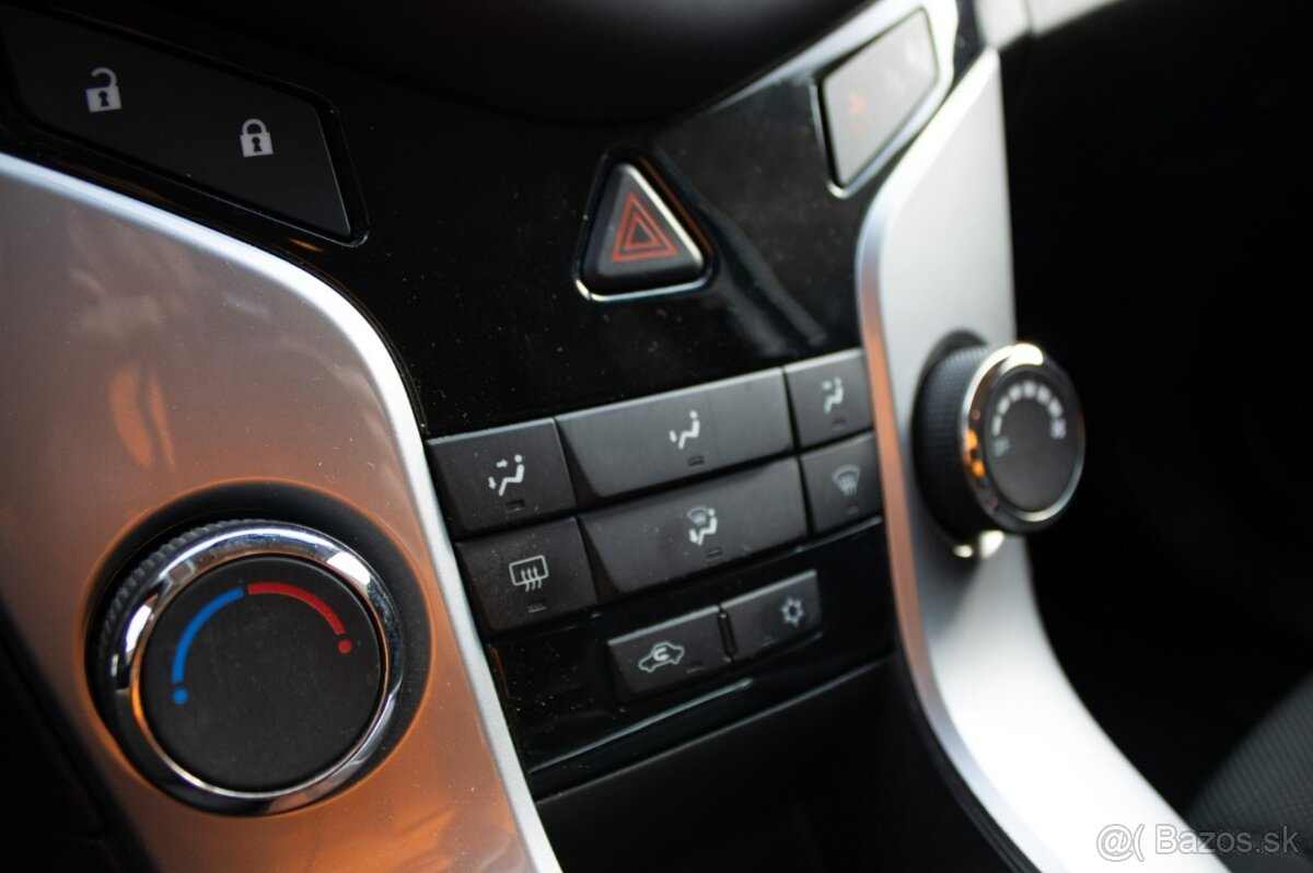 Chevrolet Cruze 1.8 16V LT - 17