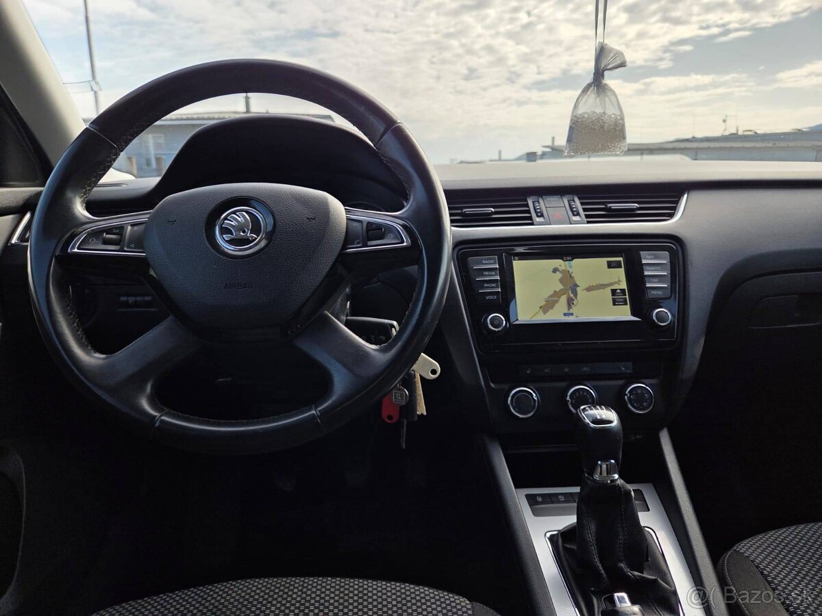 Škoda Octavia Combi 1.6TDI 81kW, NAVI - 17