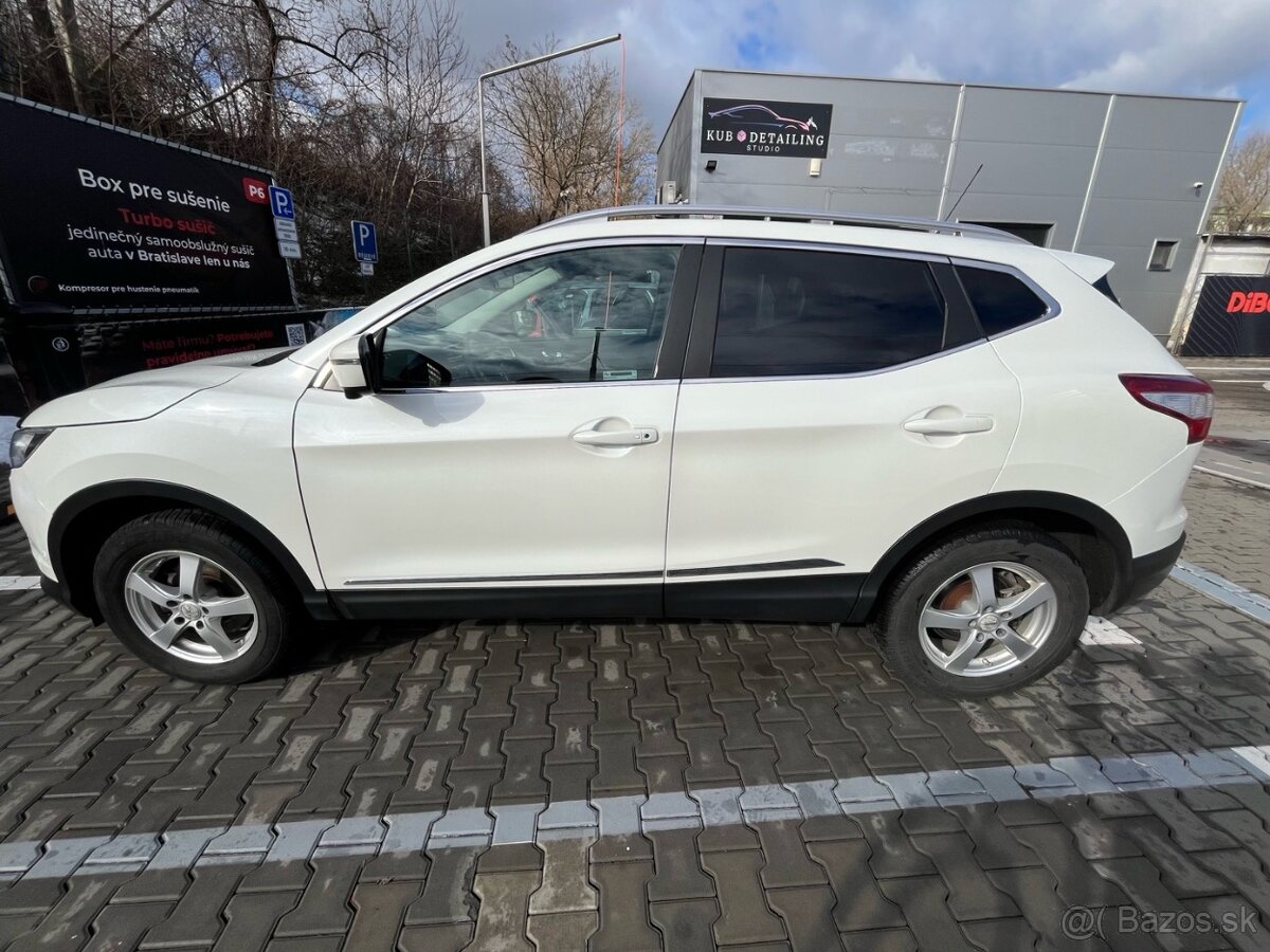 Nissan Qashqai 1,2 DIG-T Tekna+HW+Sunroof - 17