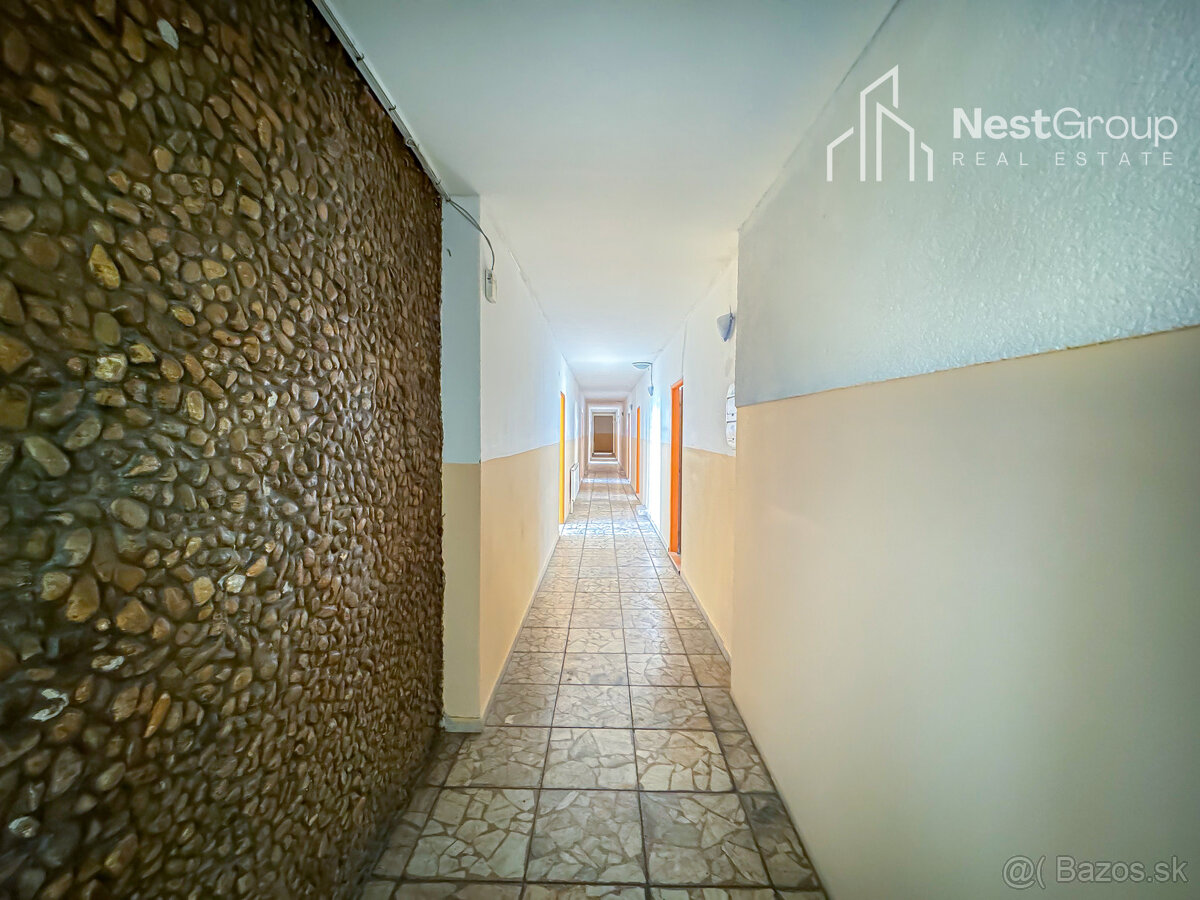 NA PRENÁJOM UBYTOVŇA, PARKOVANIE PRE 20 ÁUT, SKLADY, ŠOPORŇA - 17