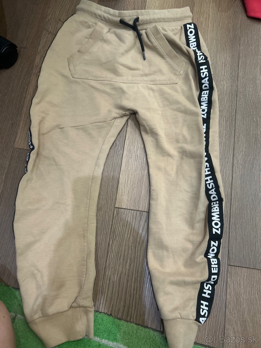 Na predaj Tepláky a súpravy rôzne veľkosti - 17