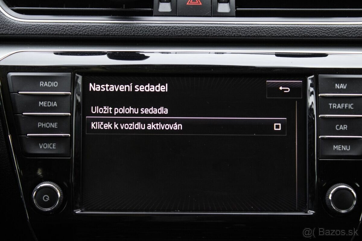 Škoda Superb Combi 2.0 TDI 110kW 2016 MT/6 - 17