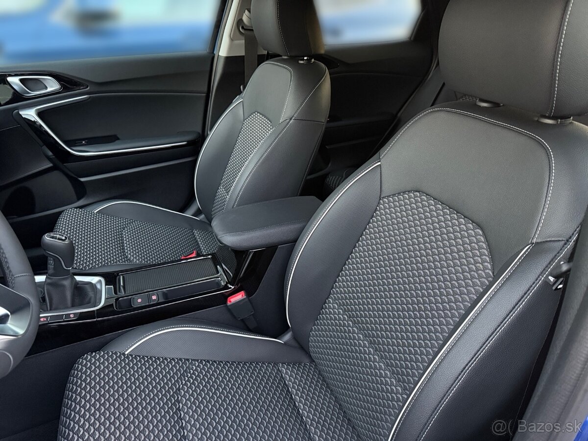 Kia XCeed 1.5 T-GDi Platinum / NOVÉ VOZIDLO / - 17