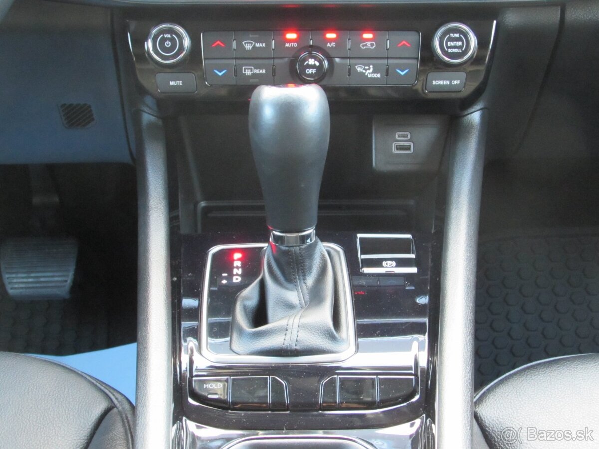 Jeep Compass 1.5 e-Hybrid Limited A7 - vozidlo v záruke +dph - 17