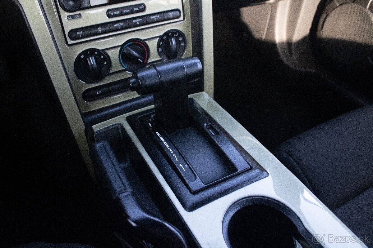 Ford Mustang 155kW (2004) - 17