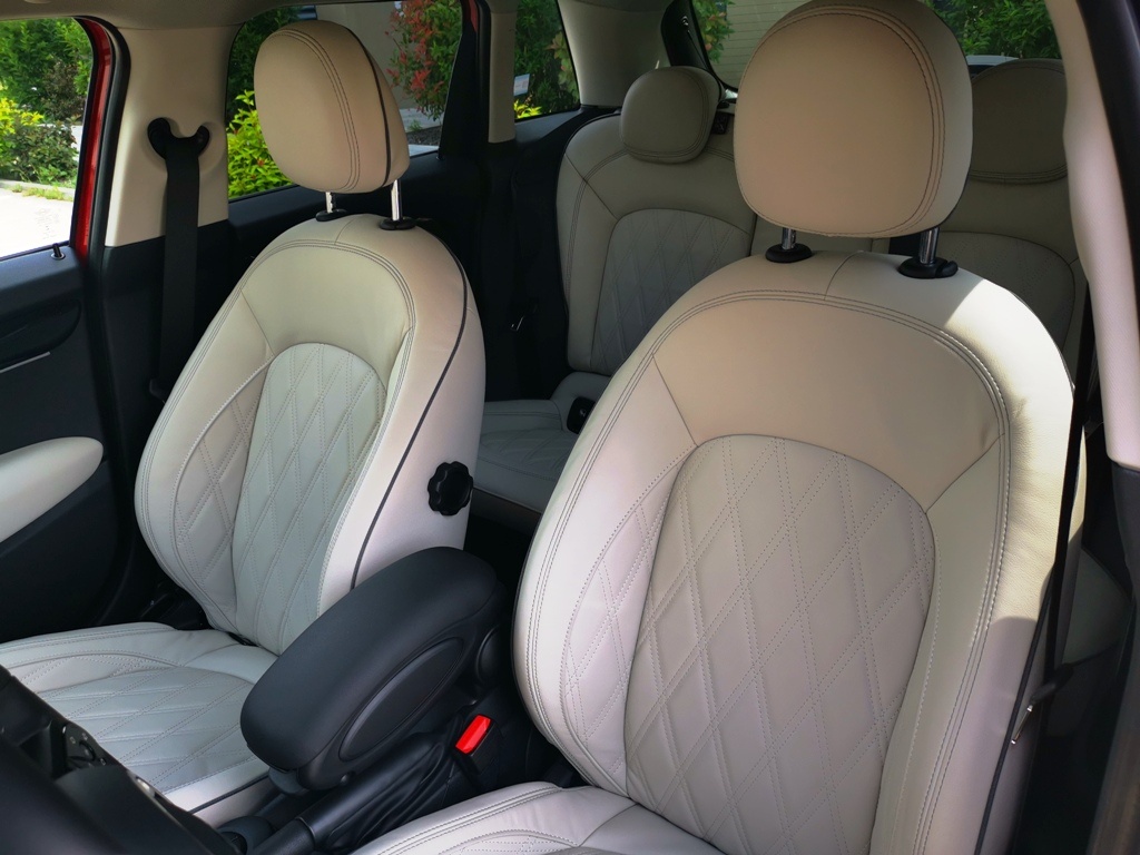 MINI Cooper S - 2023 - 5700km - Záruka - 17