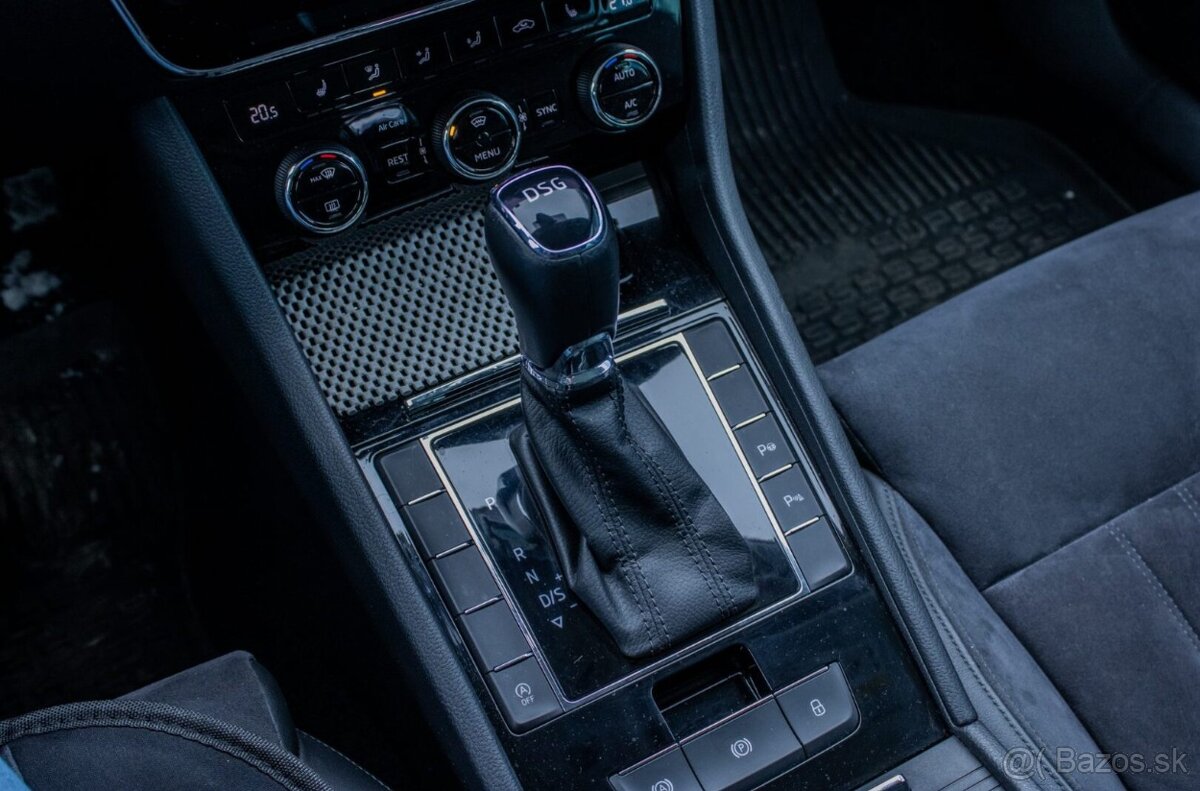 Škoda Superb Combi 1.6 TDI STYLE / PREVERENÉ - 17