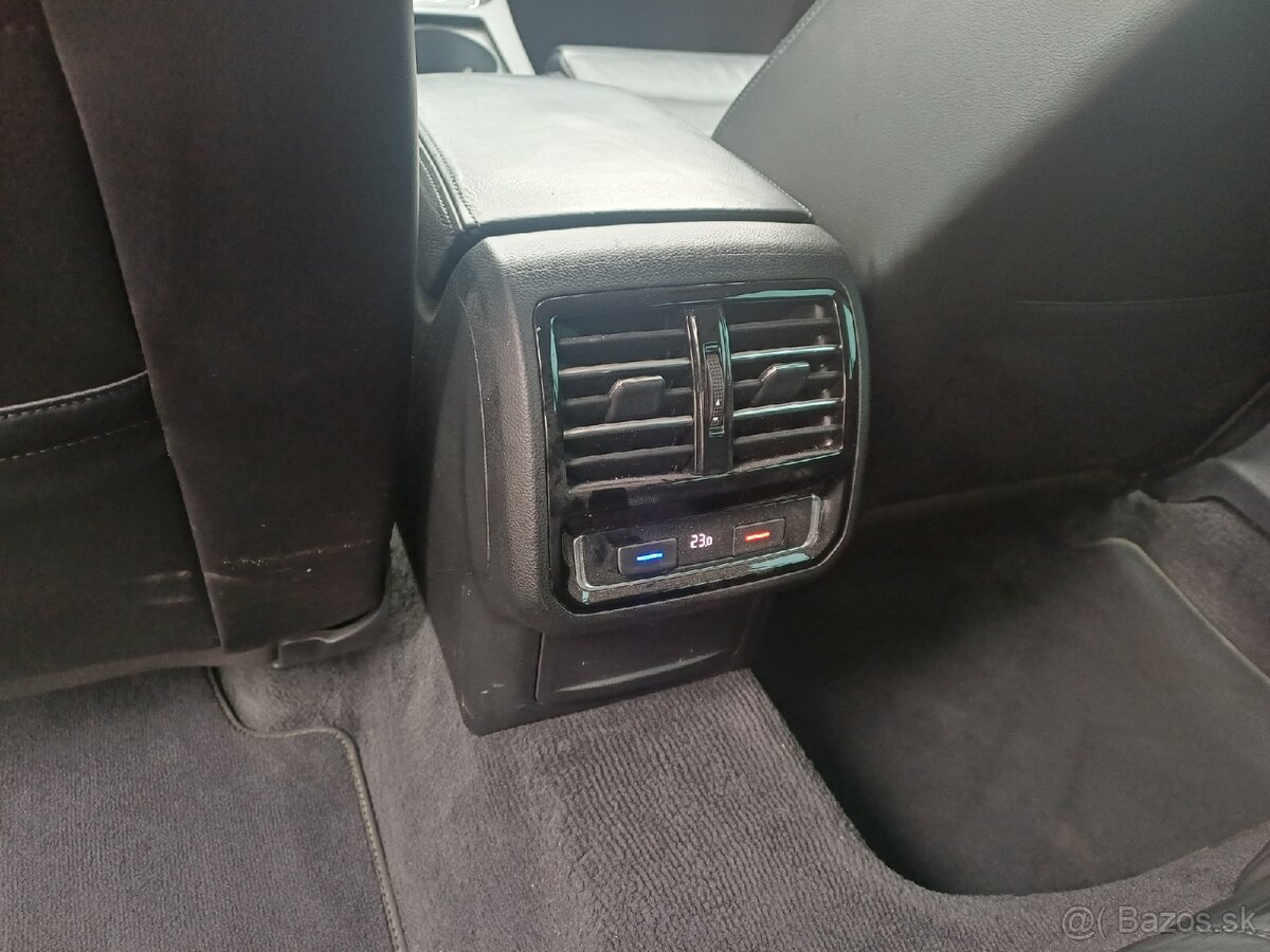 VW Passat B8 Variant Highline 2.0 TDI DSG 110 KW - 17