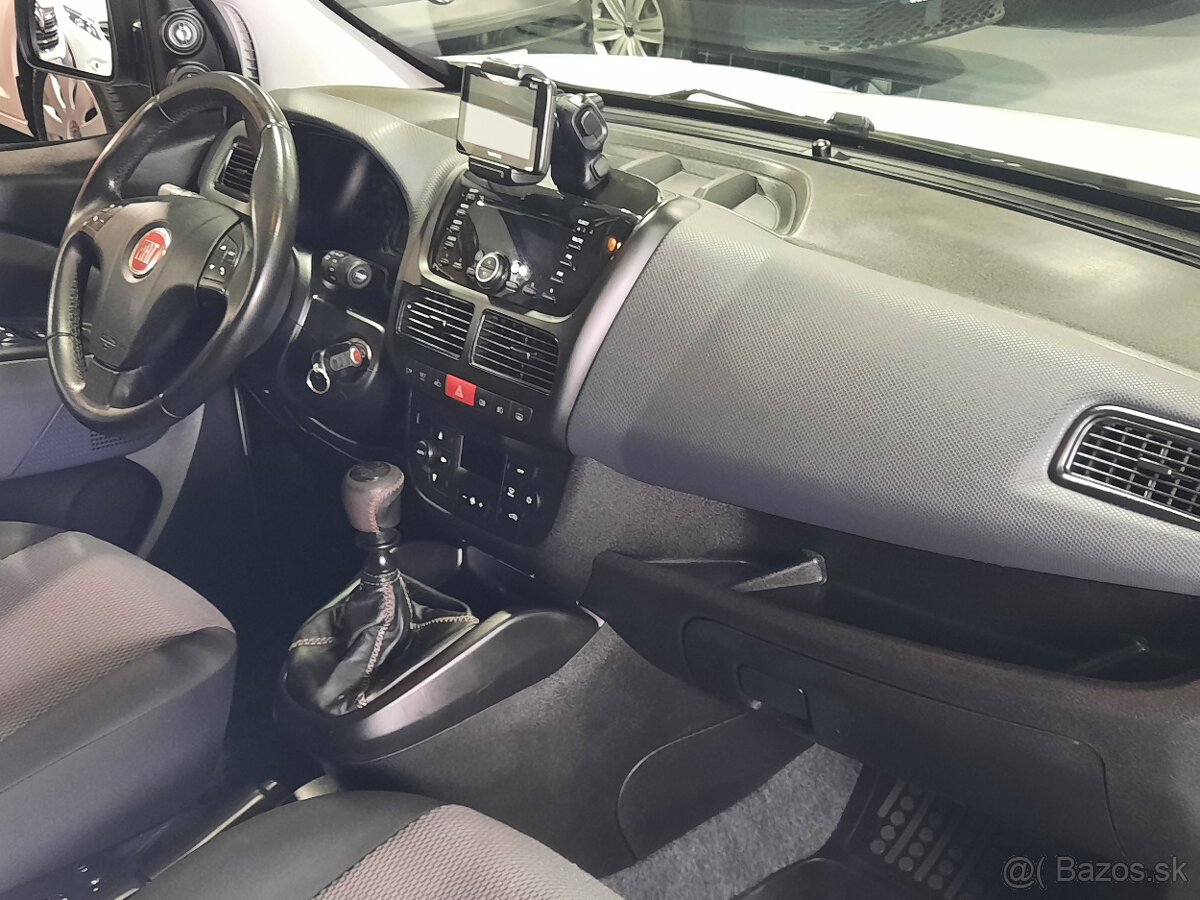 Fiat Dobló 2,0 MultiJet - 5 miestne - 17