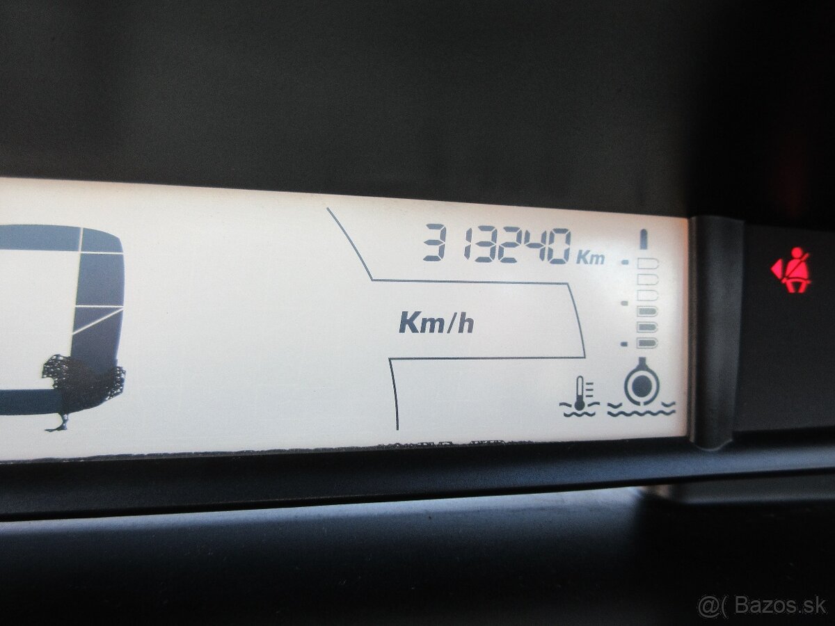 Citroën C4 1.6i 16V Plus - 17