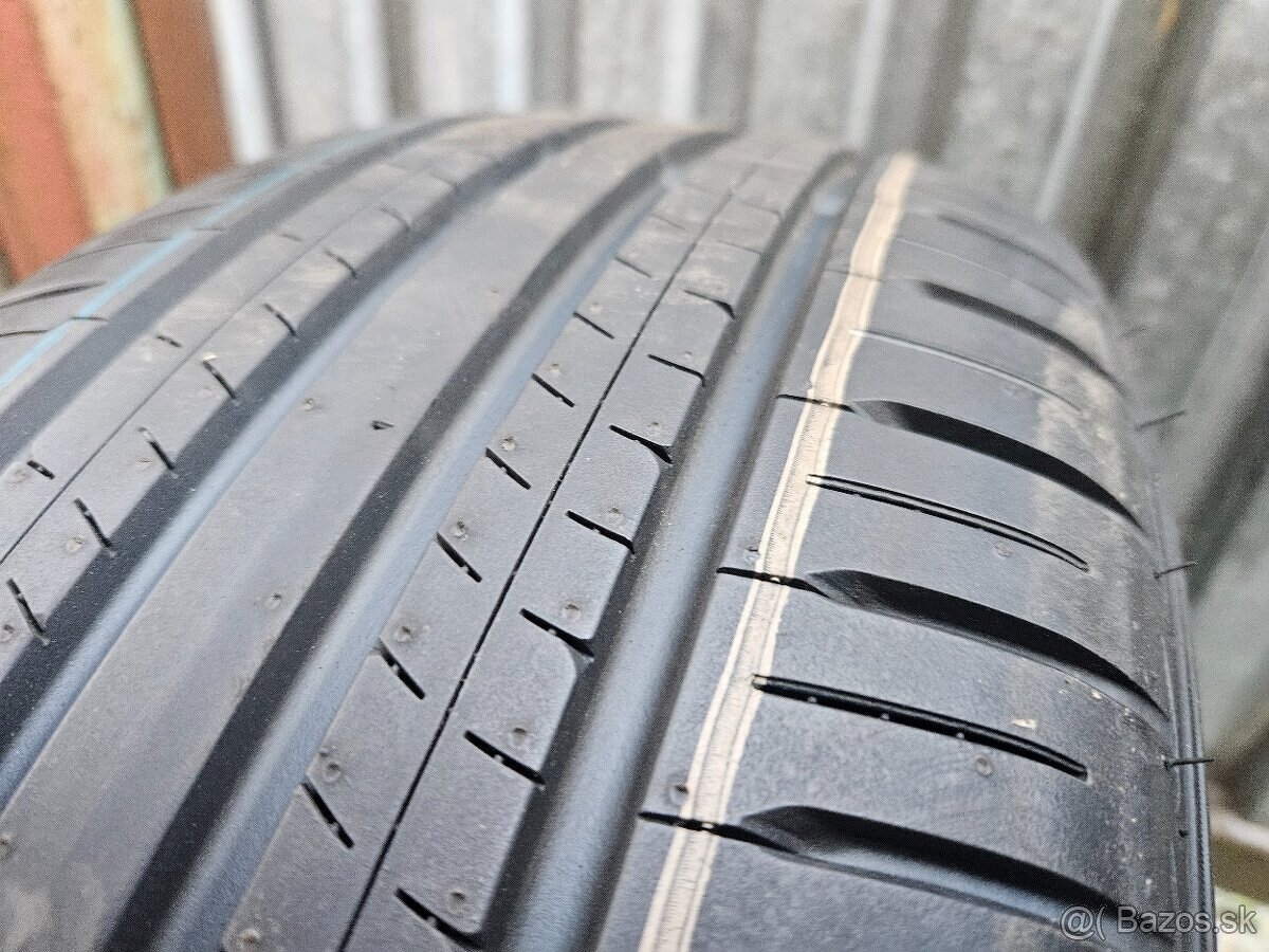 Úplne nové letné pneumatiky FALKEN ZIEX - 215/50 r18 92V - 17