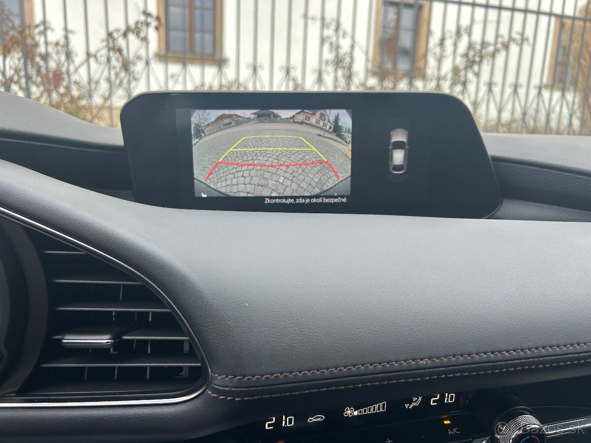 Mazda 3 2.0 Skyactiv Comfort A/T ODPOČET DPH - 17