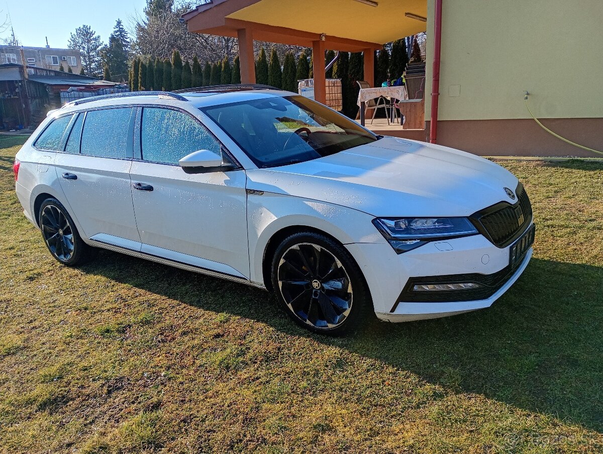 Predám Škoda Superb 3 combi ročník 2022 DSG - 17