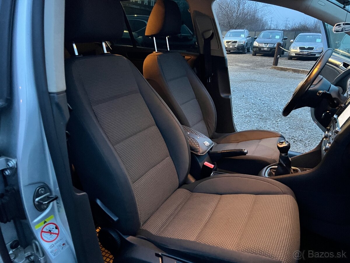 Volkswagen Golf 1.4 TSI 160k Highline - 17