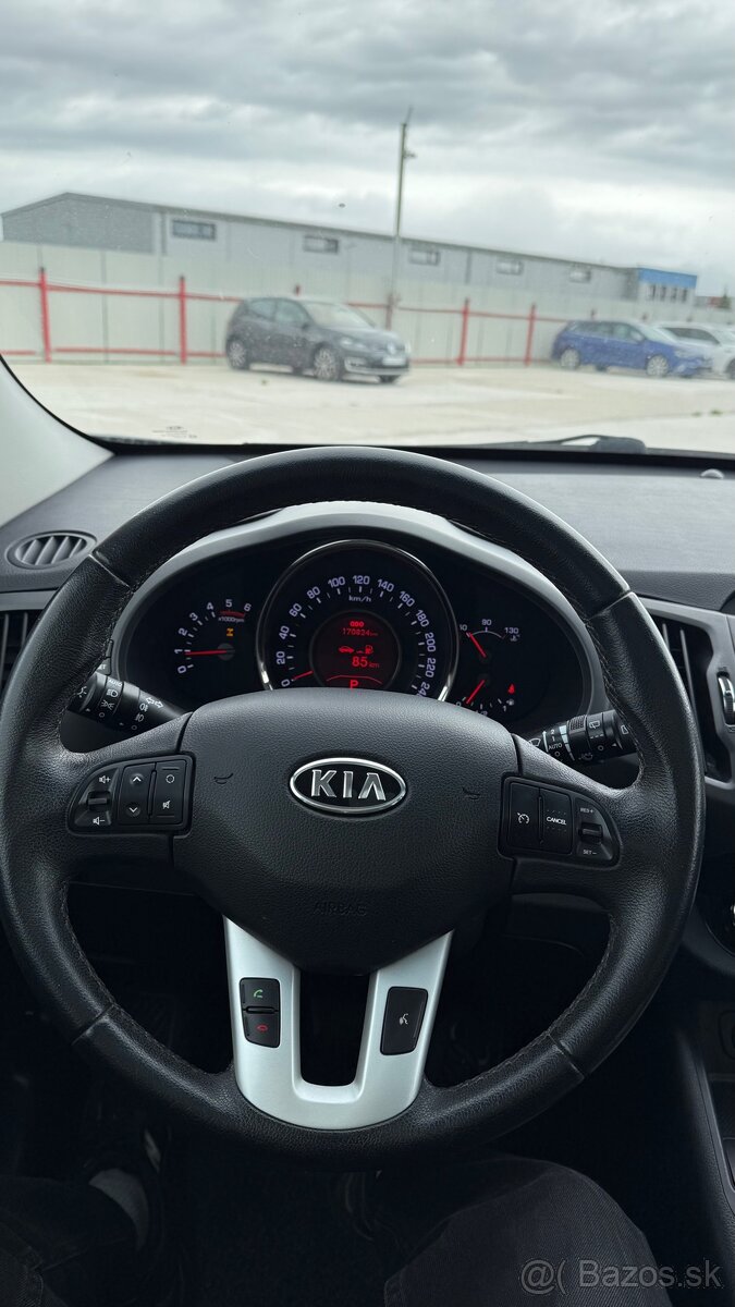 Kia Sportage - 17