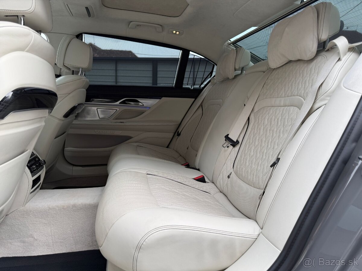 BMW Rad 7 750Li xDrive - 17
