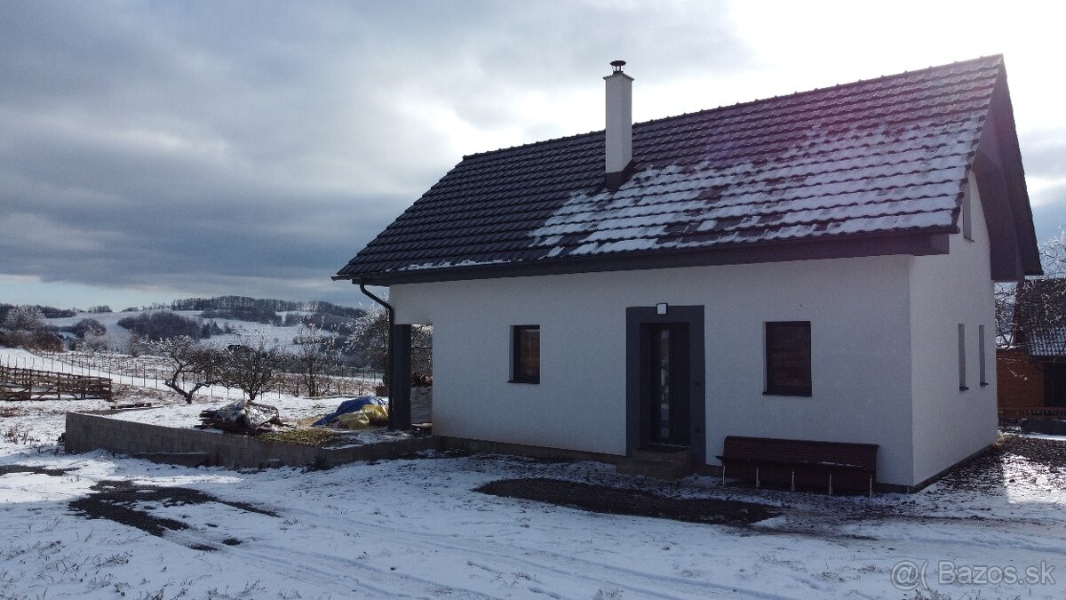 Na predaj krásna novostavba chalupy v malebnom prostredí obc - 17