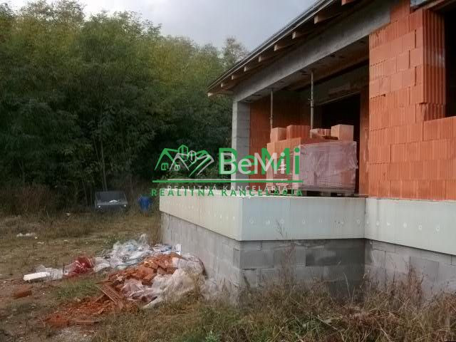 POSLEDNÝ 5 izbový rodinný dom PRI LESE: Novostavba Malý Lapá - 17