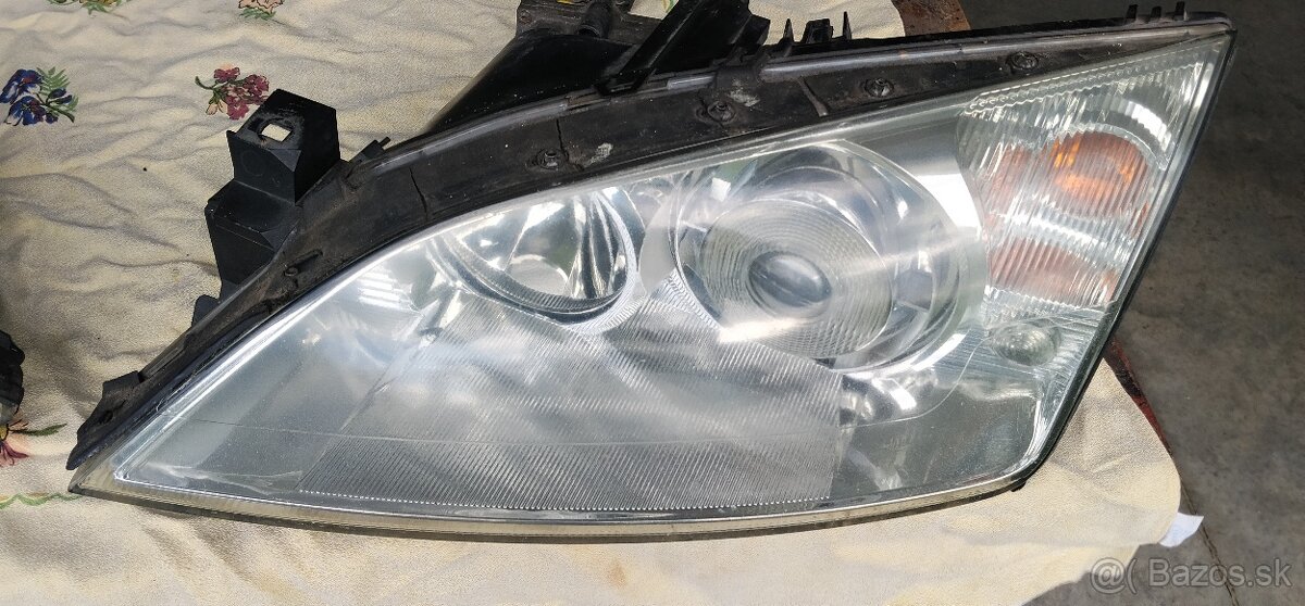 Predám náhradne diely na ford mondeo MK3. - 17