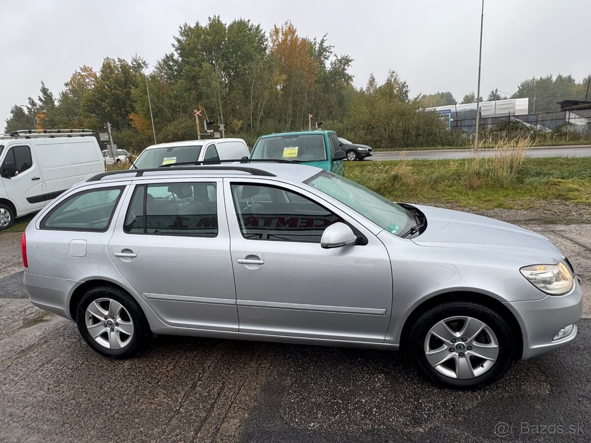 Škoda Octavia Combi 2,0 TDI 103kW Elegance - 17