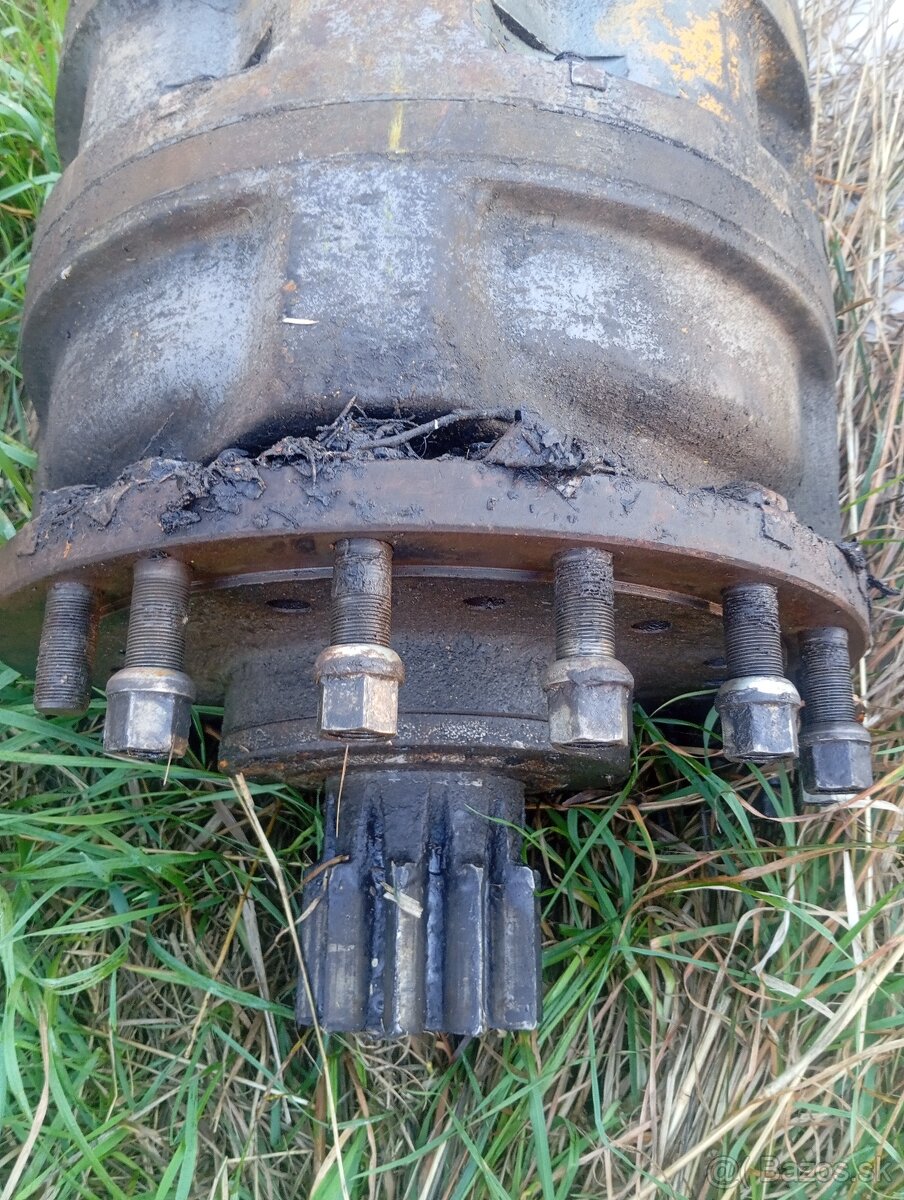 TATRA UDS NA NAHRADNE DIELY - 17