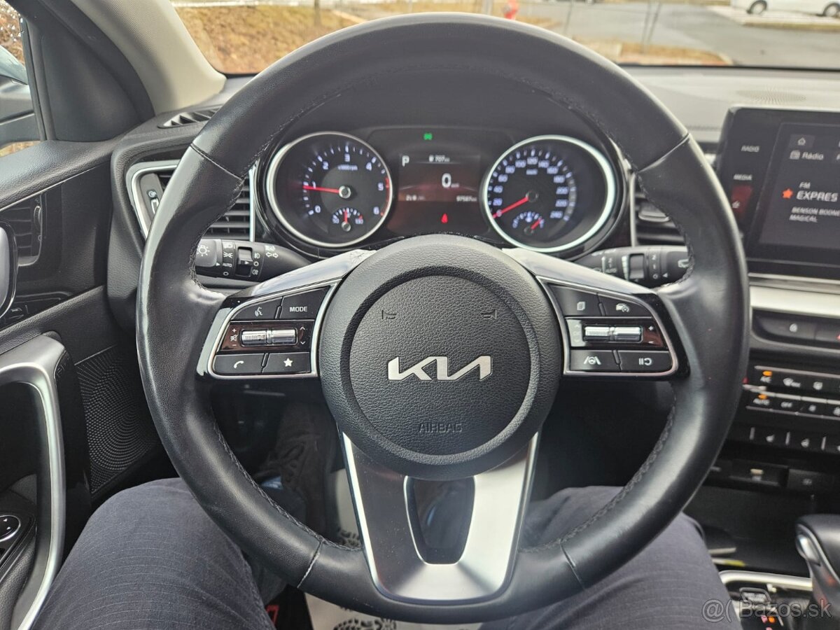 Kia Ceed SW 1.6 CRDi mHEV Gold A/T - 17