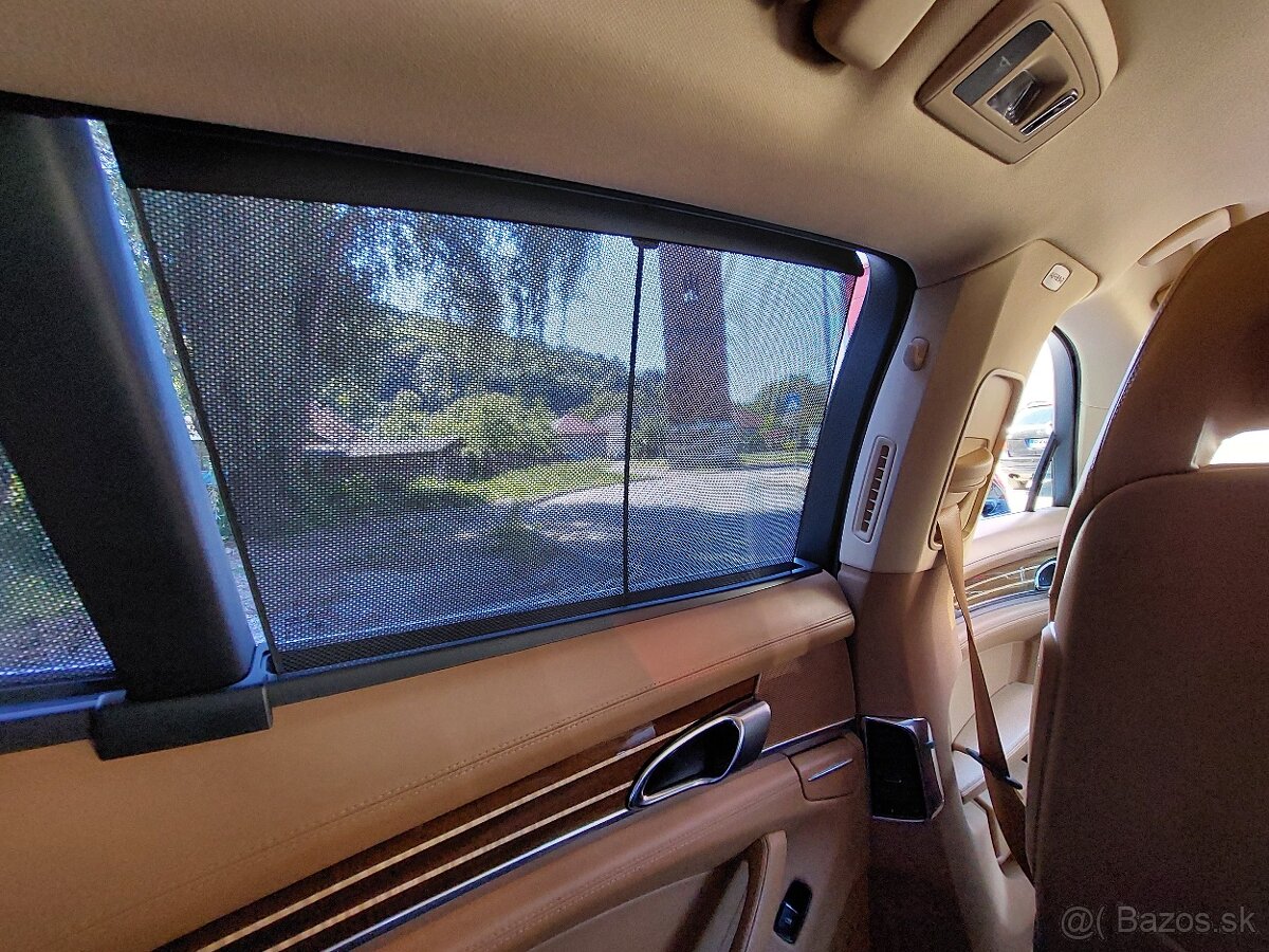 Porsche Panamera S - 17