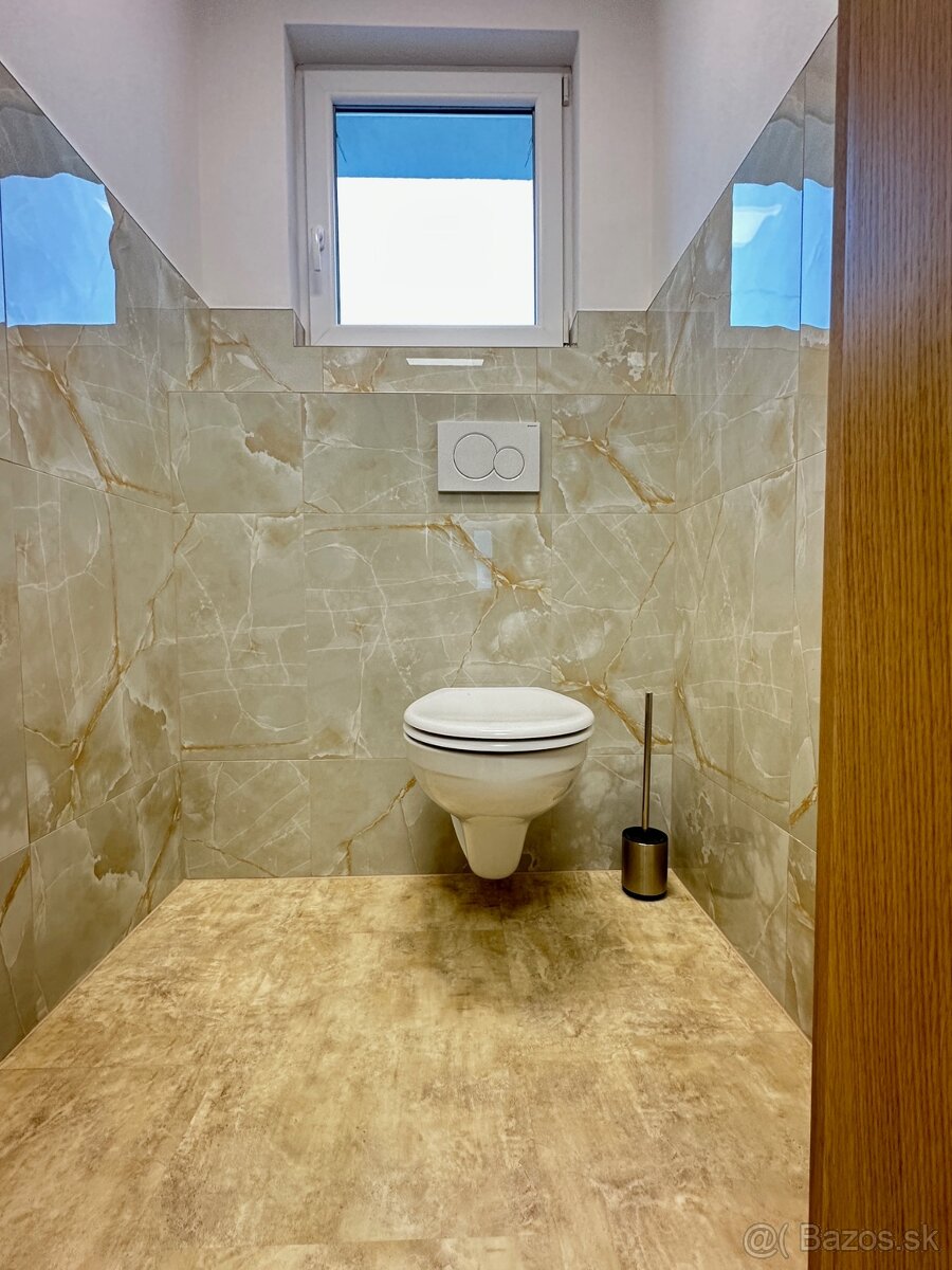 Administratívna budova-kancelárie, obchodný priestor, sklad - 17