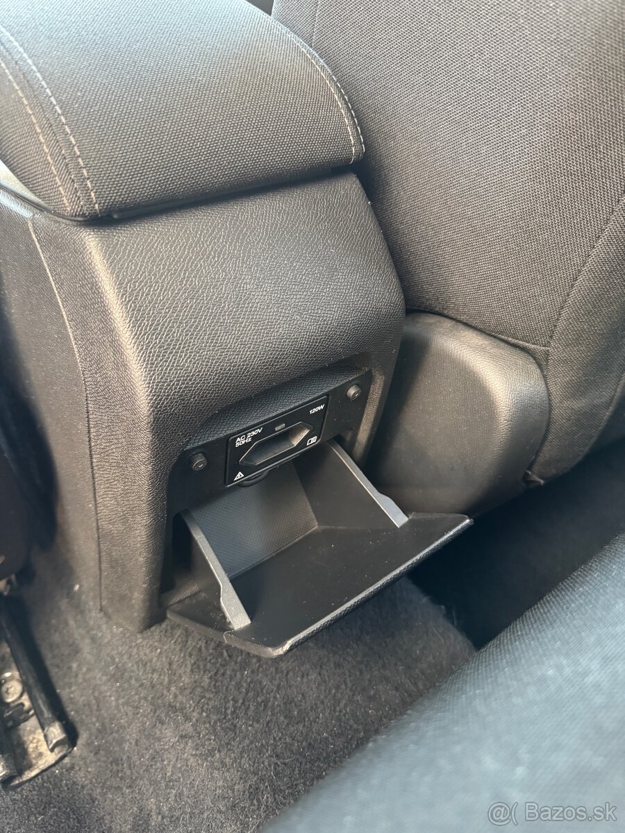 Peugeot 308 1.6 BlueHDi Allure 88kw - 17