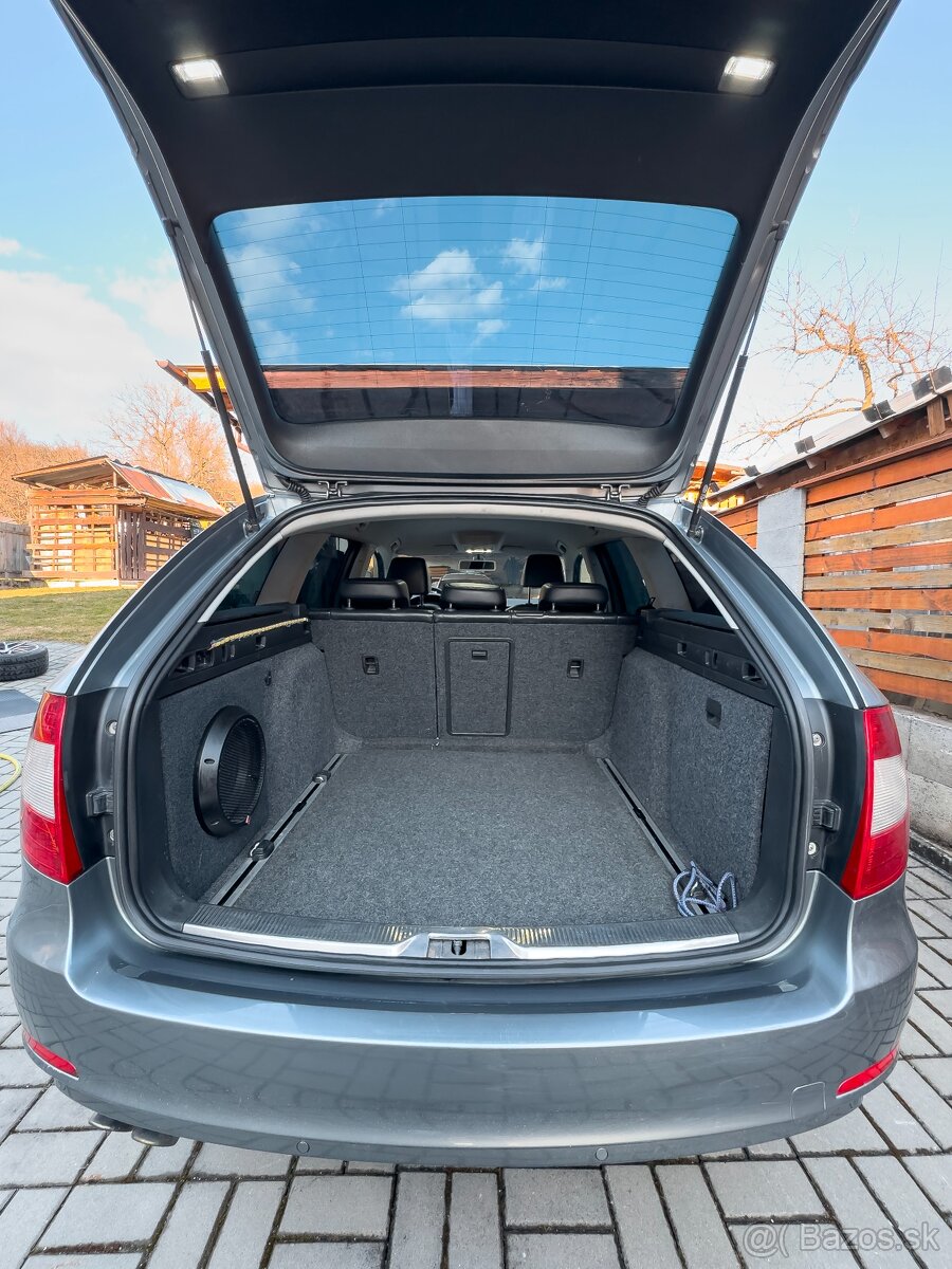 Škoda Superb Combi 2012, 2.0, 4x4, 103kW, DSG, audio tuning - 17