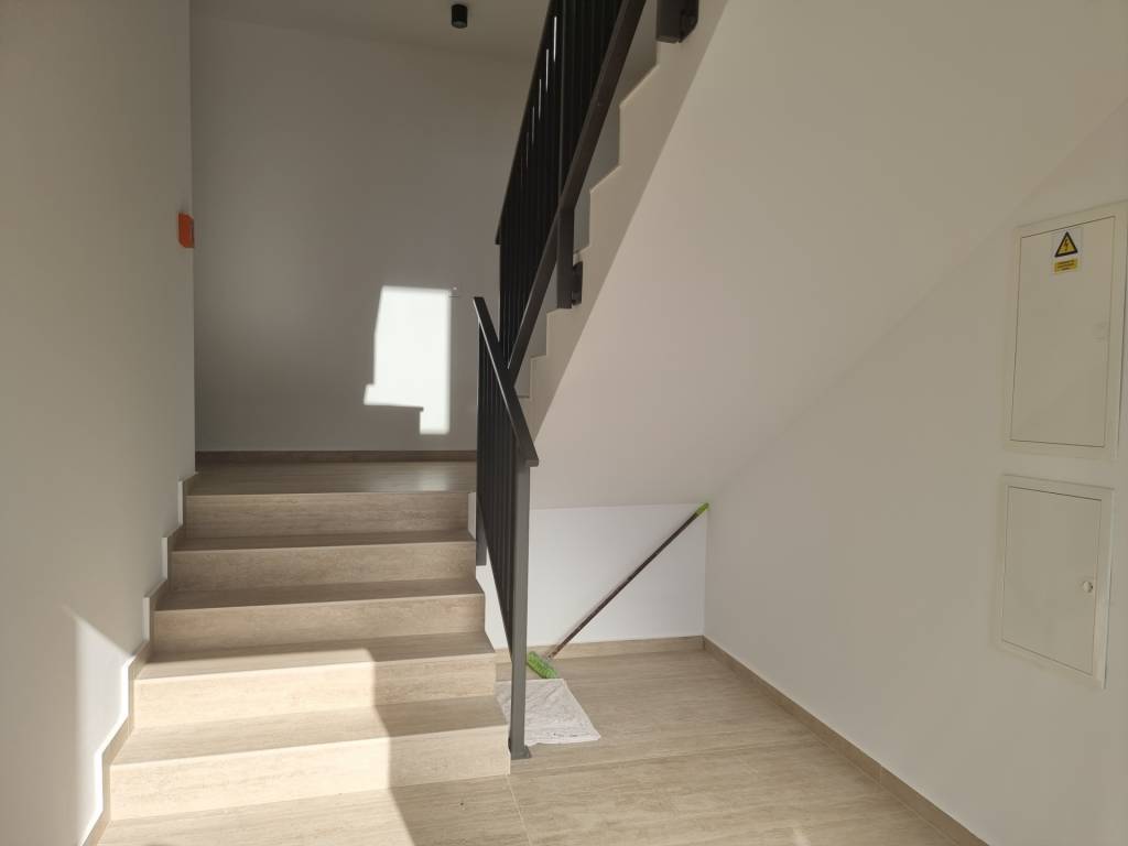 CHORVÁTSKO - Moderné apartmány neďaleko peknej pláže - VODIC - 17