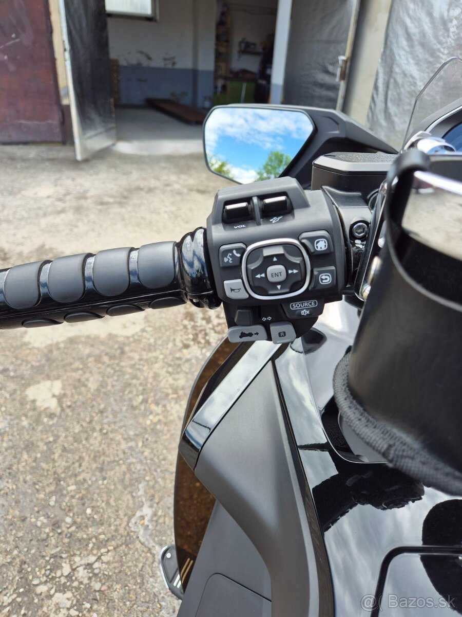 Honda Goldwing GL 1800 - 17