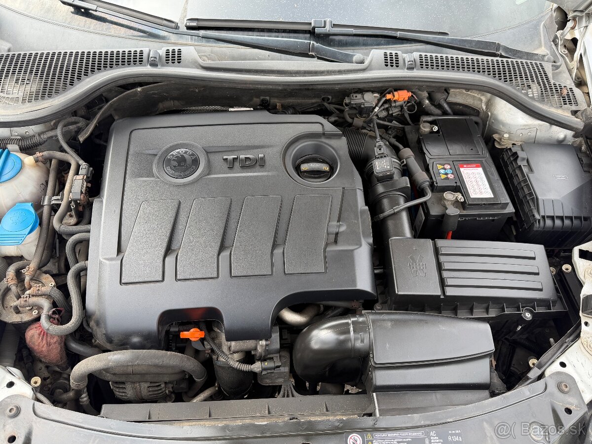 Škoda Octavia 2012 - 17