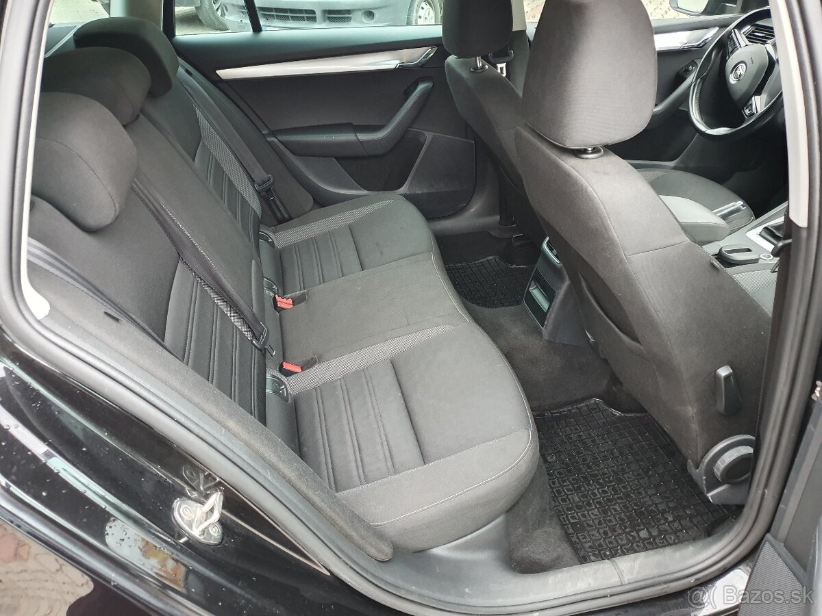Škoda octavia 1.0Tsi r.v.2020 - 17
