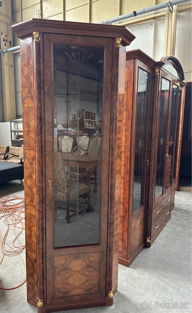 Luxusná talianska vitrína - 17