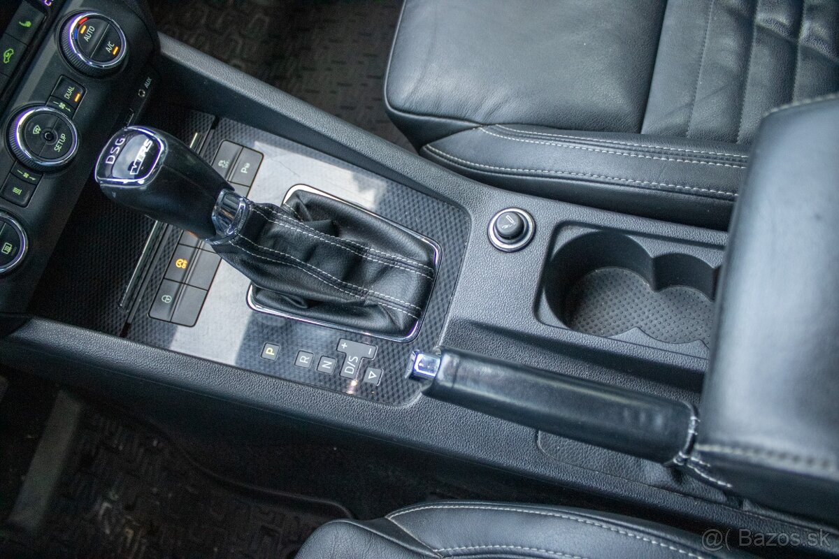 Škoda Octavia Combi 2.0 TFSI RS DSG 162kW - 17