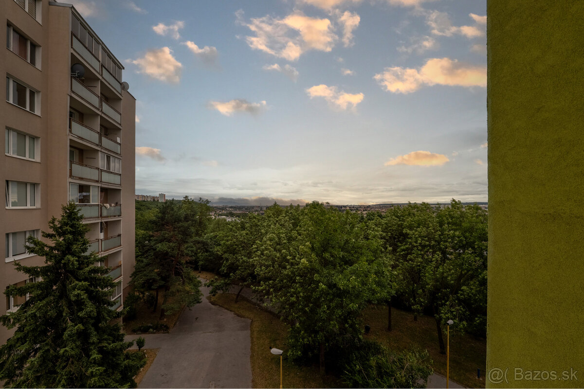 Priestranný 2-izbový byt na prenájom | Kurská - Furča - 17