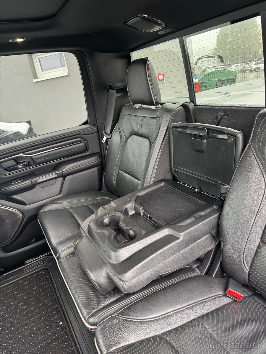 Dodge Ram, LIMITED, 2022 Black Edition - 17