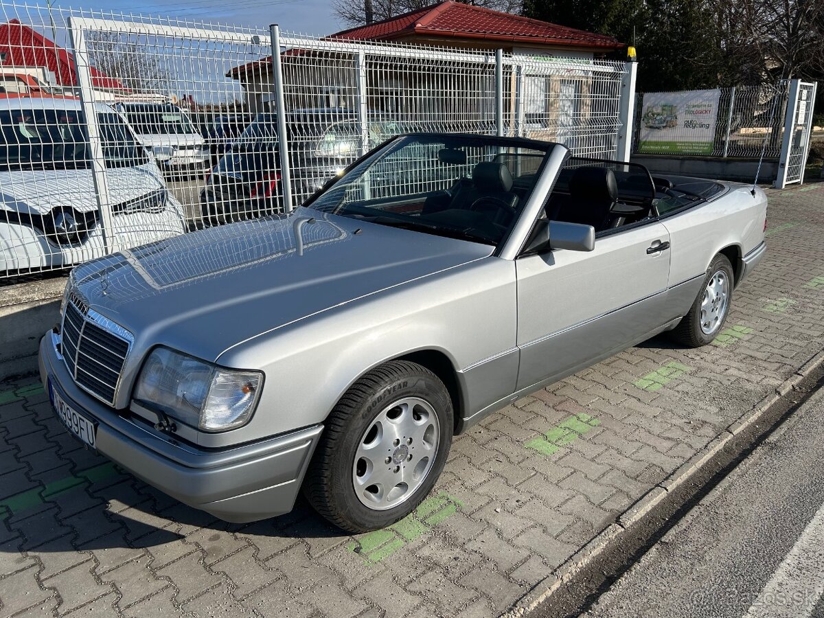 Mercedes-Benz E trieda Kabriolet E220 Cabrio - 17