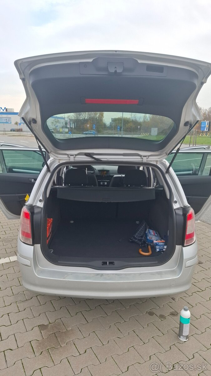 Opel Astra Statio Wagon - 17