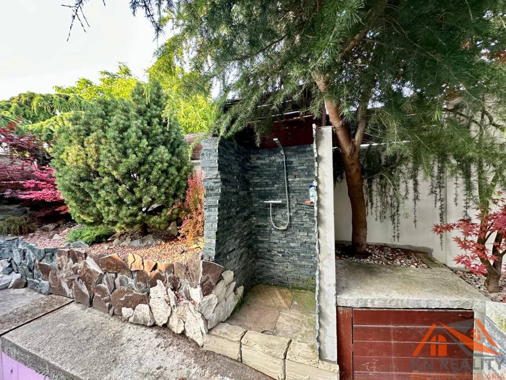 Rodinný dom s krytou terasou Komárno - 17