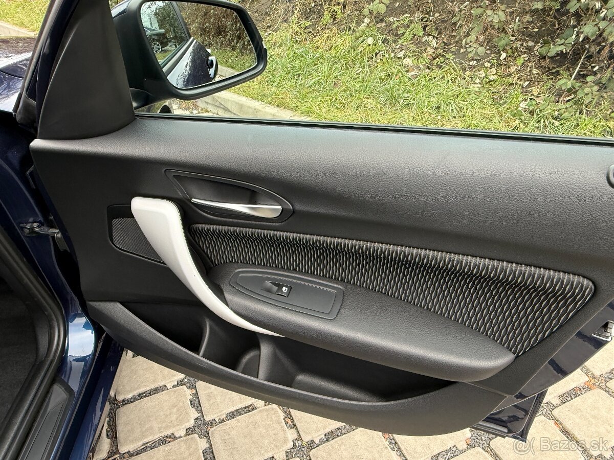 BMW 1.6 75kW BENZÍN model 2014 Xenony - 17