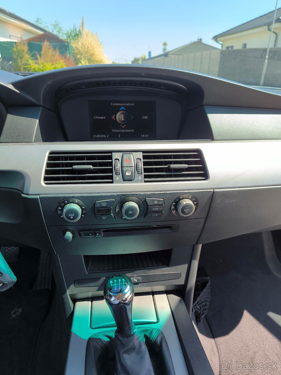 BMW 530d kombi + sada kolies - 17